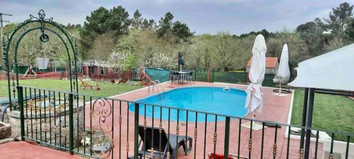 Alojamiento Entero Con Piscina Y Jardin. Ourense Extérieur photo