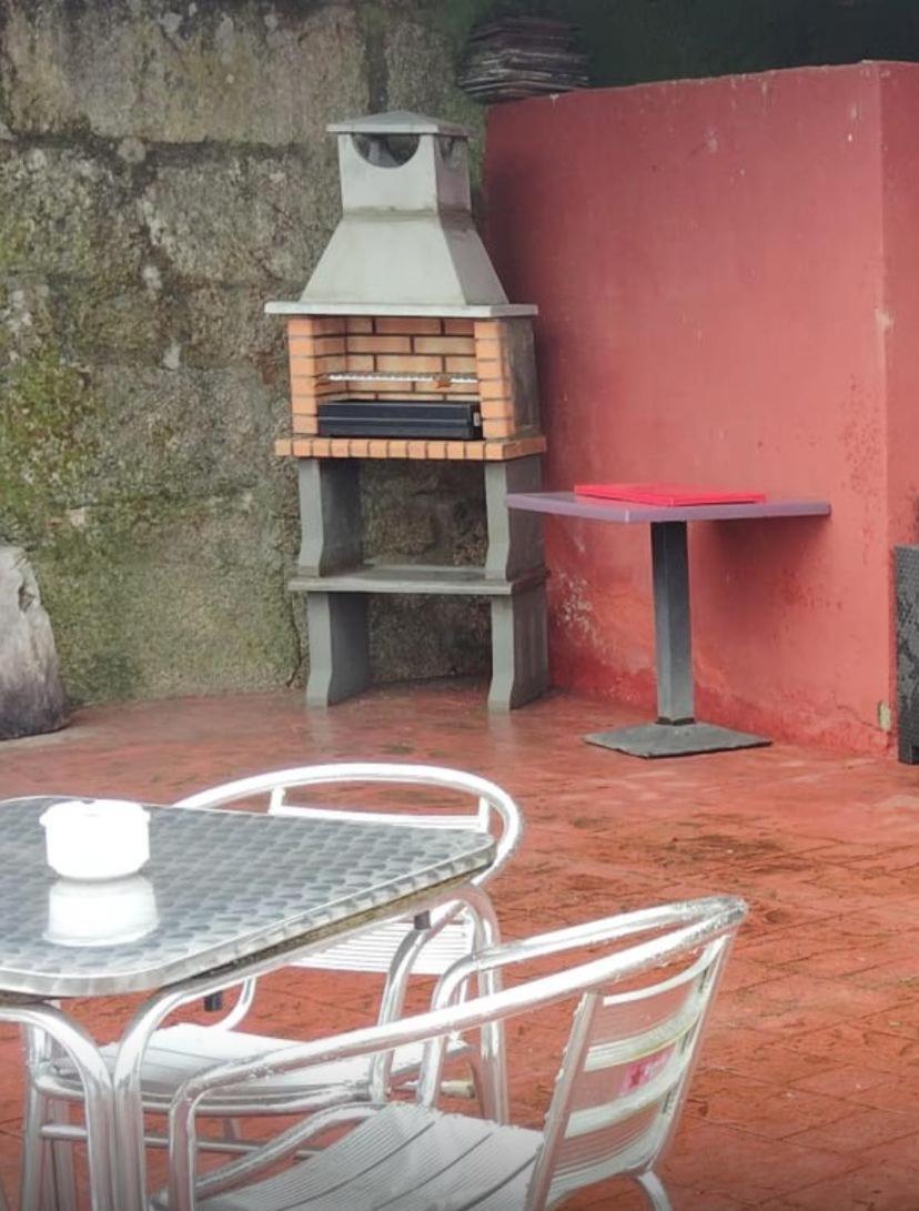 Alojamiento Entero Con Piscina Y Jardin. Ourense Extérieur photo